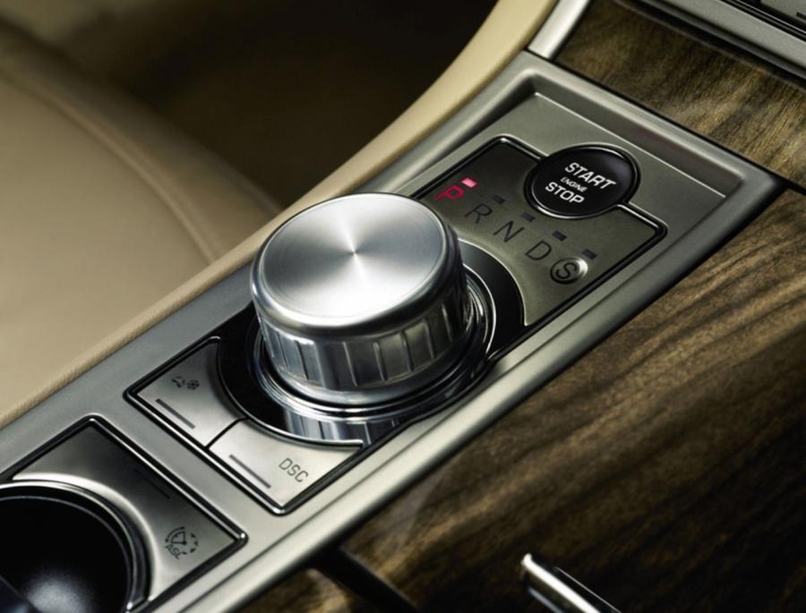  Jaguar XF 2008 года  (фото 8 из 175)